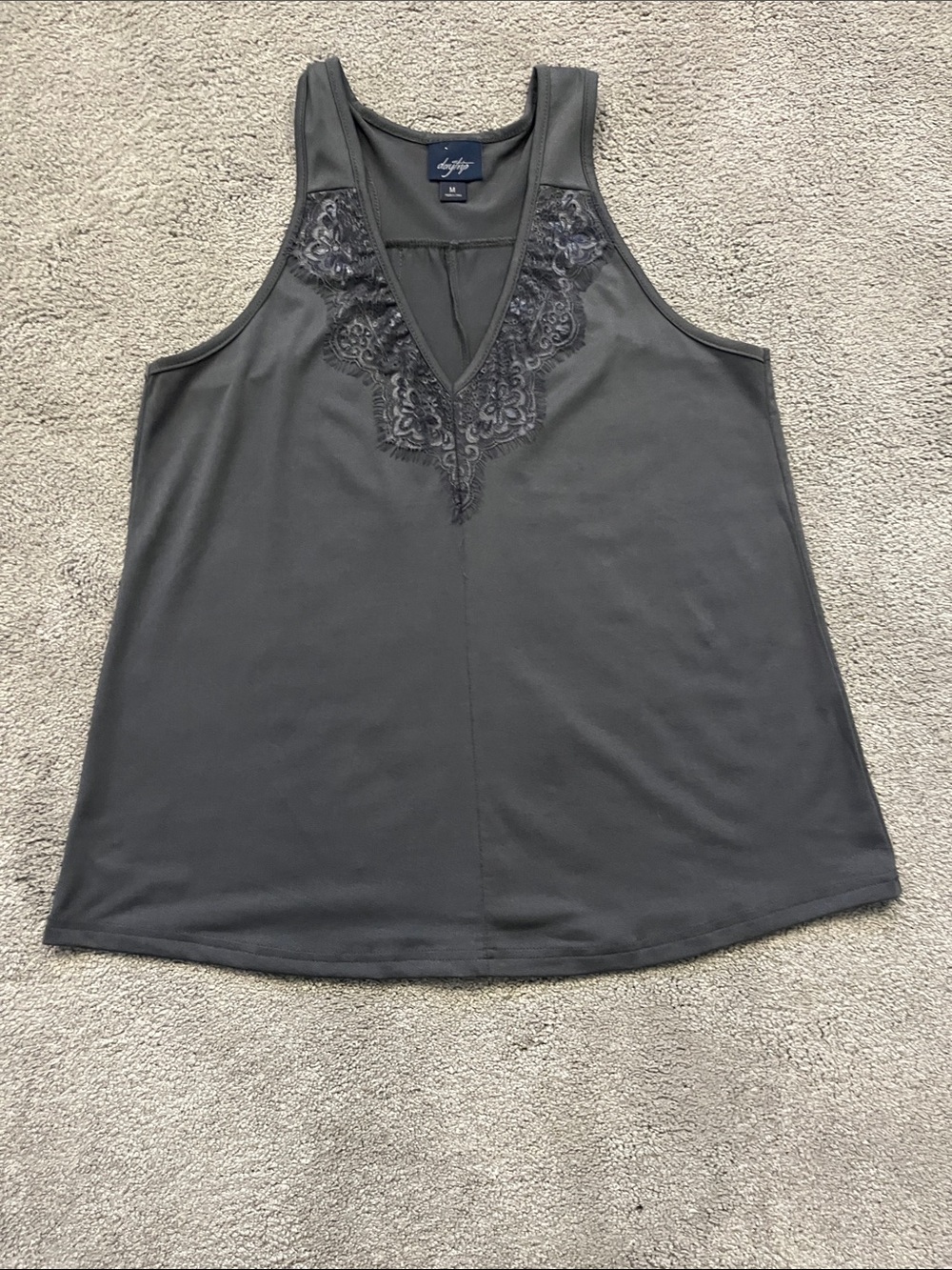 Buckle Daytrip Lace-Trim V-Neck Tank Top — Gray